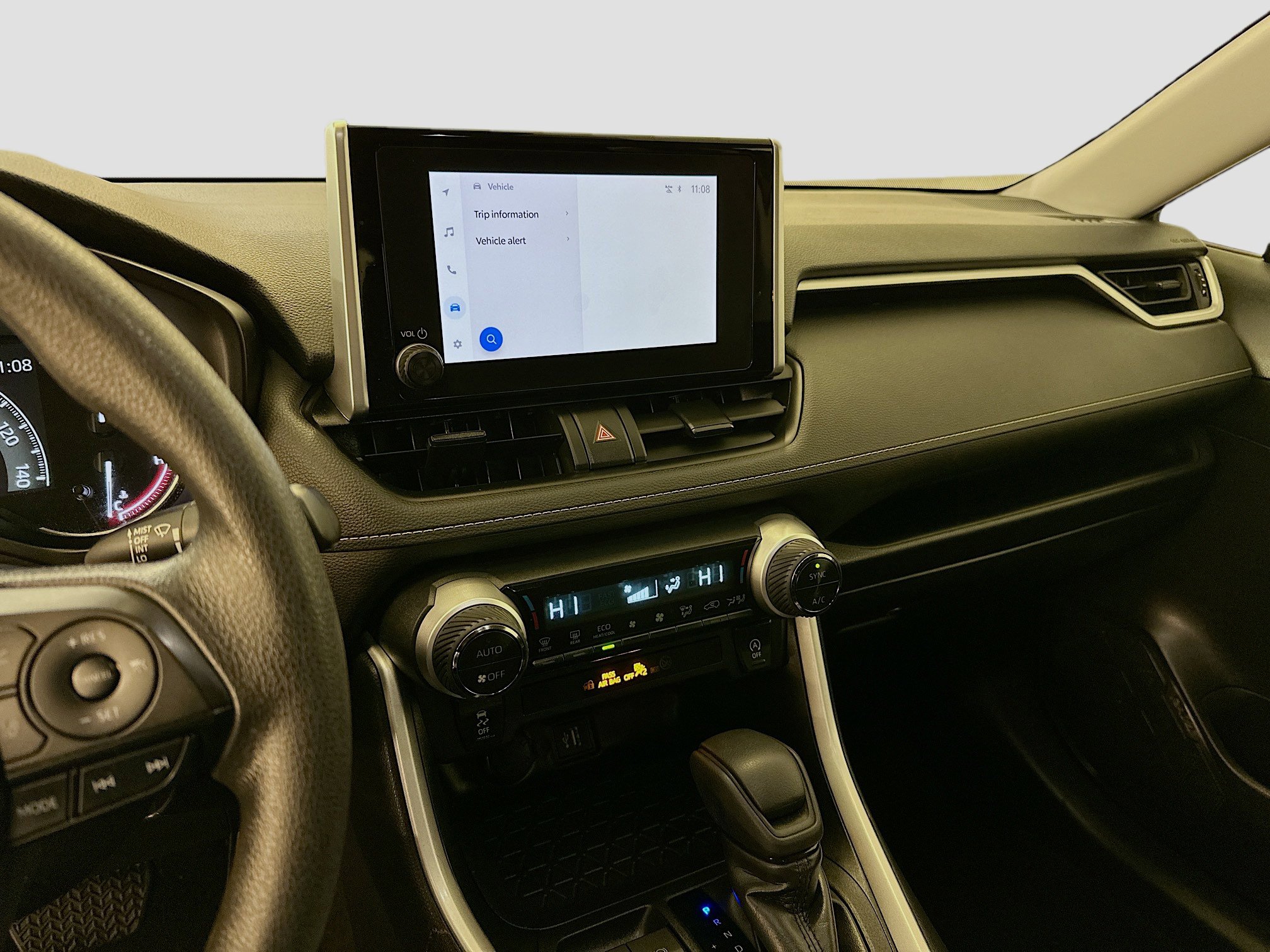 Used 2025 Toyota RAV4 XLE image 26