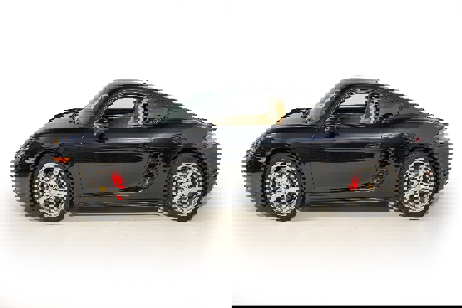 Used 2022 Porsche 718 Cayman S image 3