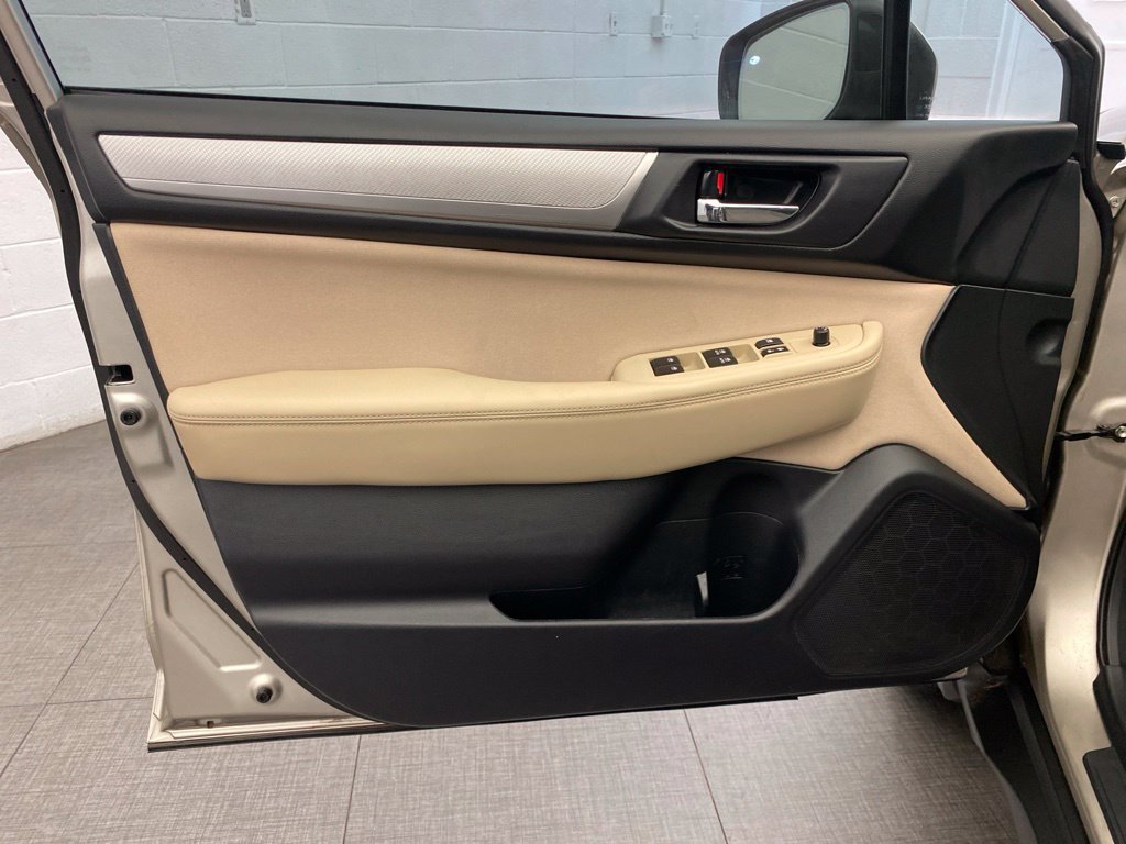 Used 2018 Subaru Outback 2.5i Premium AWD/4WD image 20