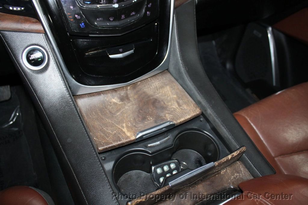 Used 2017 Cadillac Escalade Premium Luxury image 24