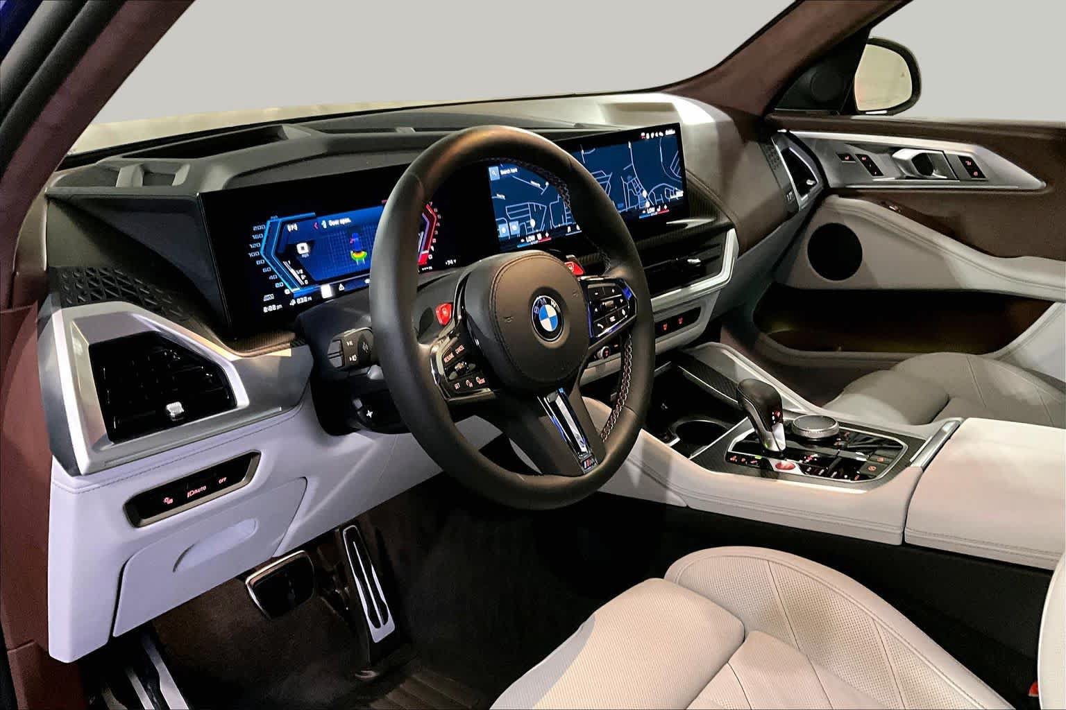 Used 2024 BMW XM AWD/4WD image 16