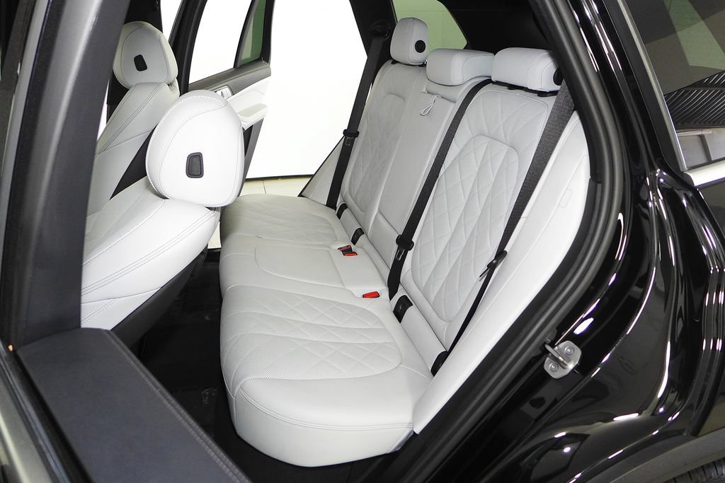 Used 2023 BMW X5 sDrive40i w/ Parking Assistance Package RWD image 21