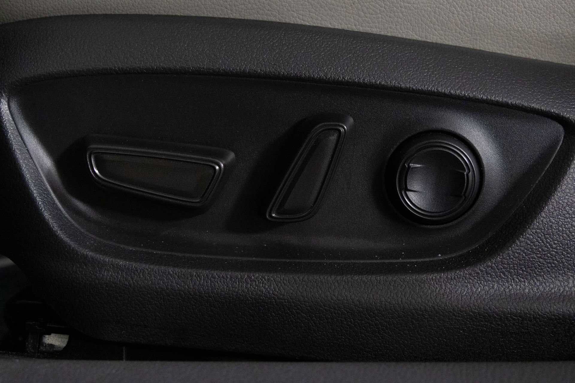 Used 2022 Toyota Camry XSE image 20