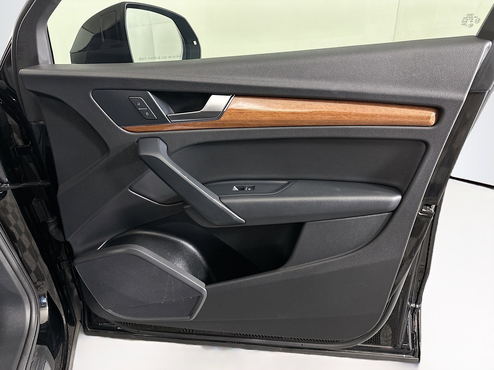 Used 2021 Audi Q5 Premium image 33