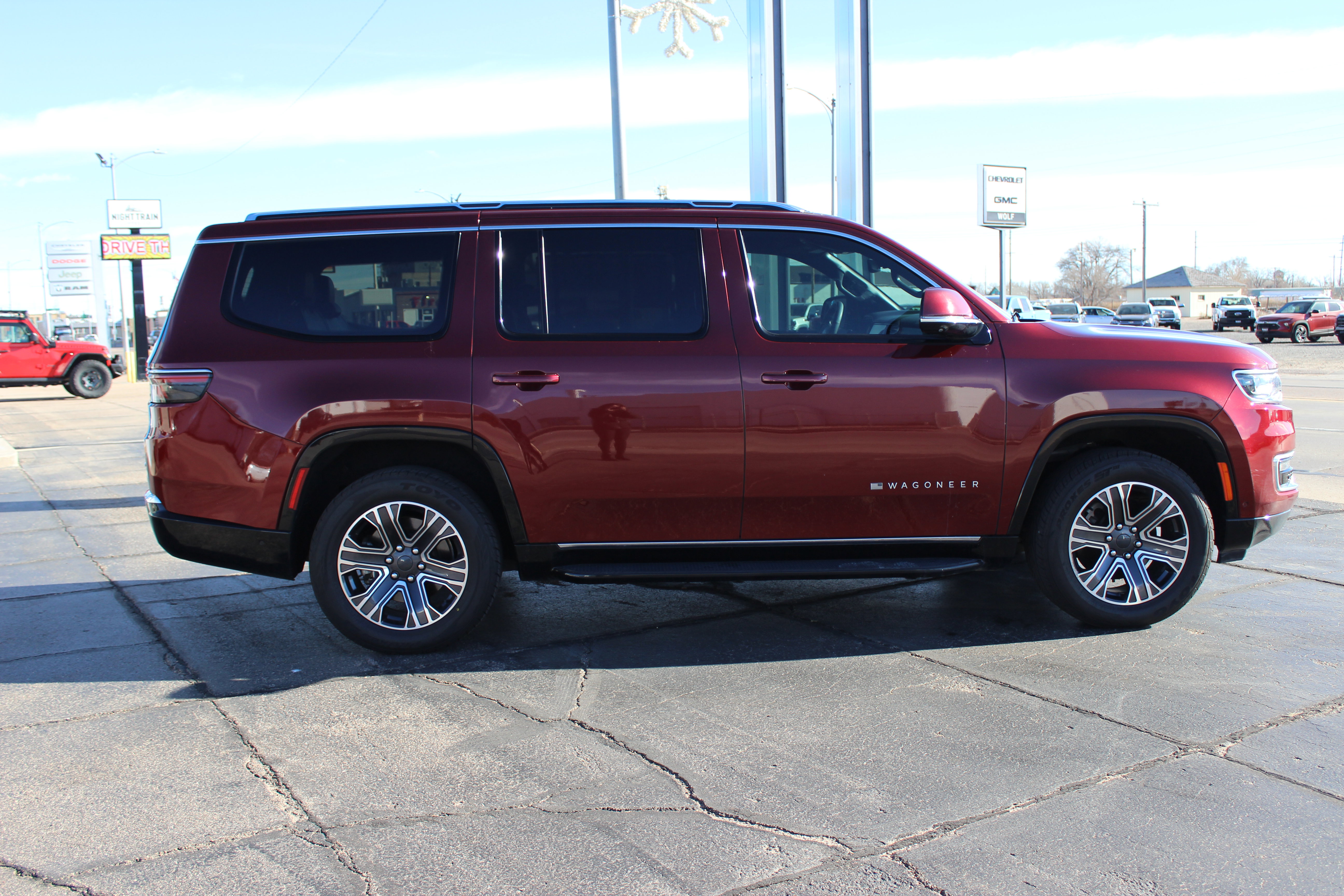 Used 2022 Jeep Wagoneer Series III w/ Convenience Group I image 8