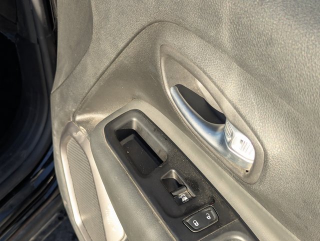 Used 2020 Jeep Renegade Altitude image 35