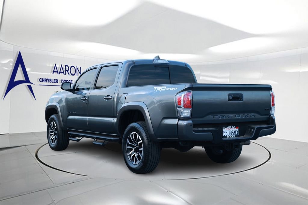Used 2022 Toyota Tacoma TRD Sport w/ Technology Package image 2