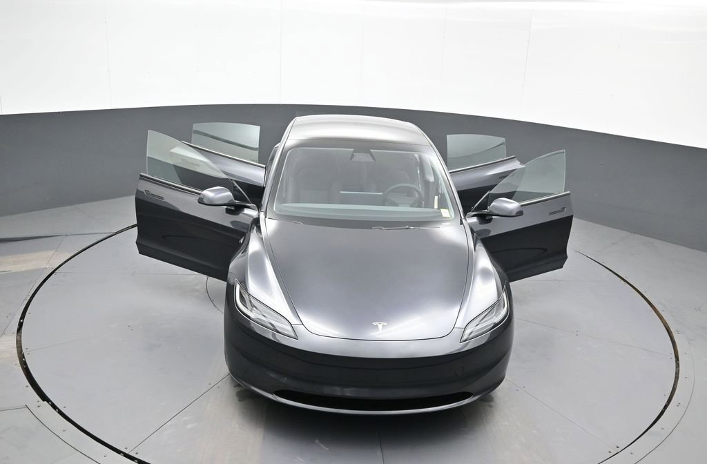 Used 2025 Tesla Model 3 Long Range image 48