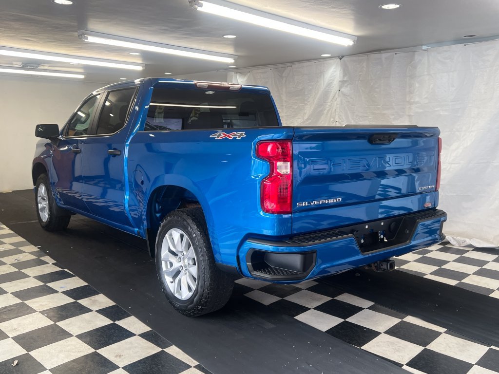 Used 2023 Chevrolet Silverado 1500 Custom AWD/4WD image 8
