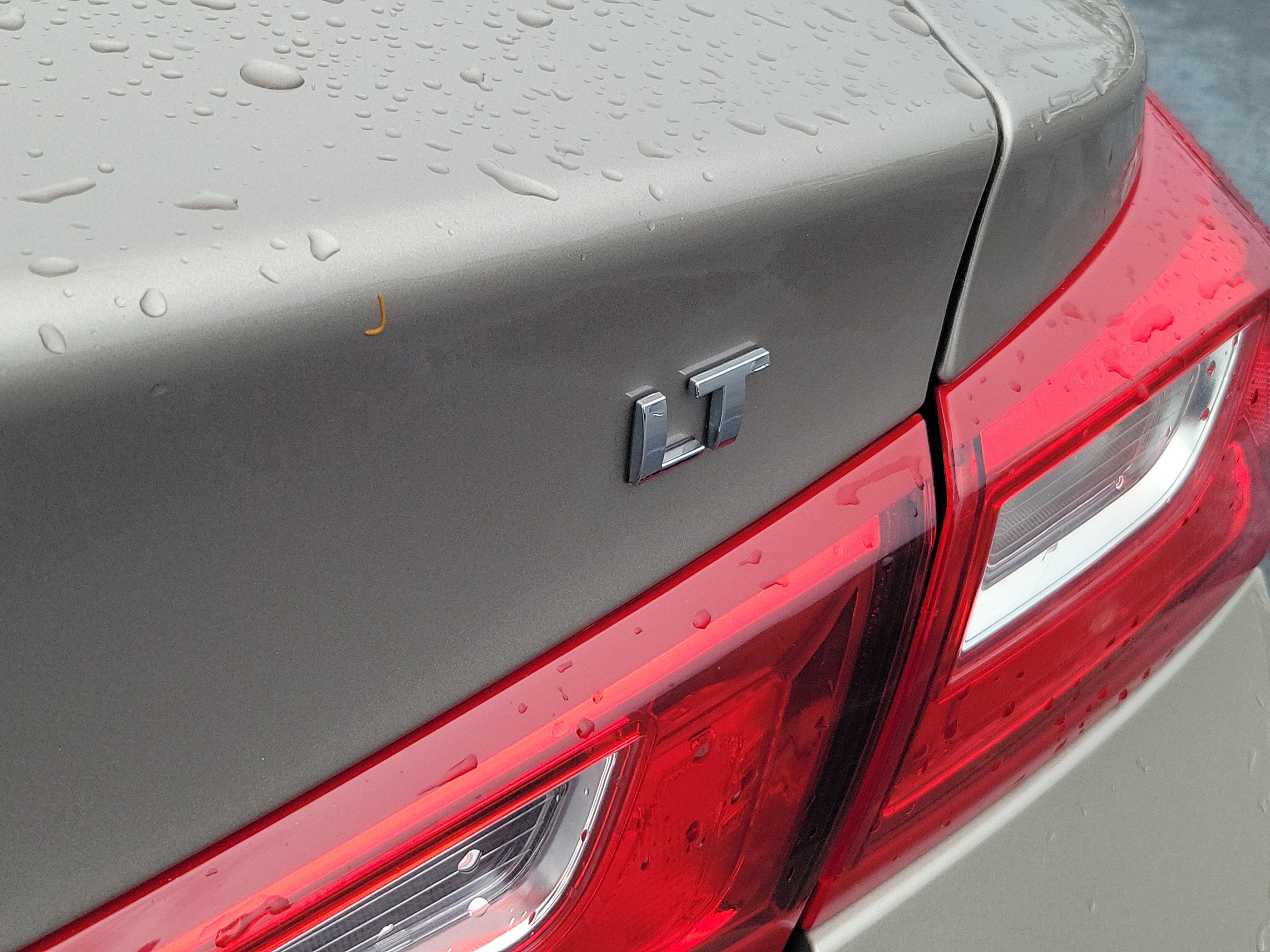 Used 2025 Chevrolet Malibu LT FWD image 5