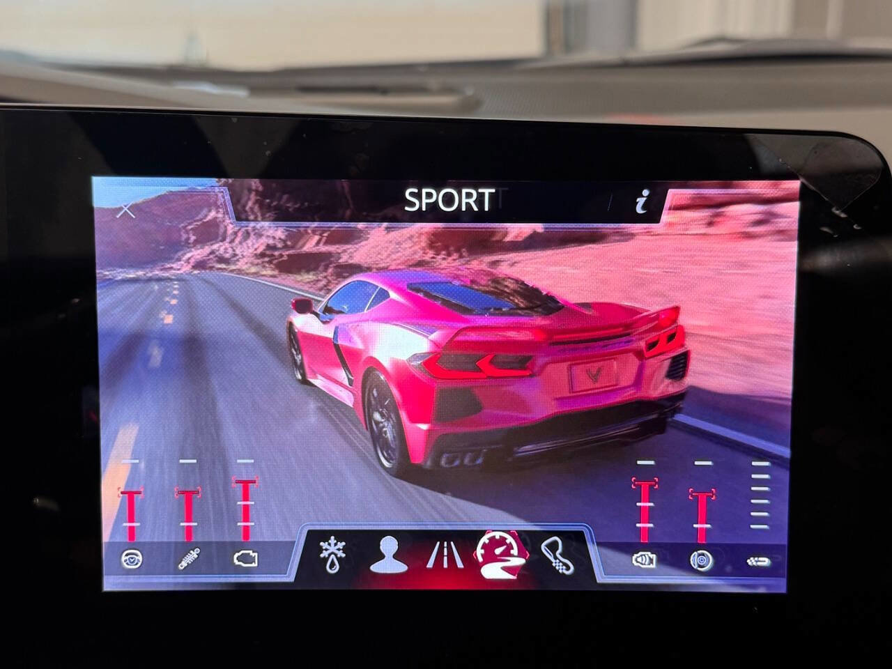 Used 2024 Chevrolet Corvette Stingray Premium Conv w/ Z51 Performance Package image 48