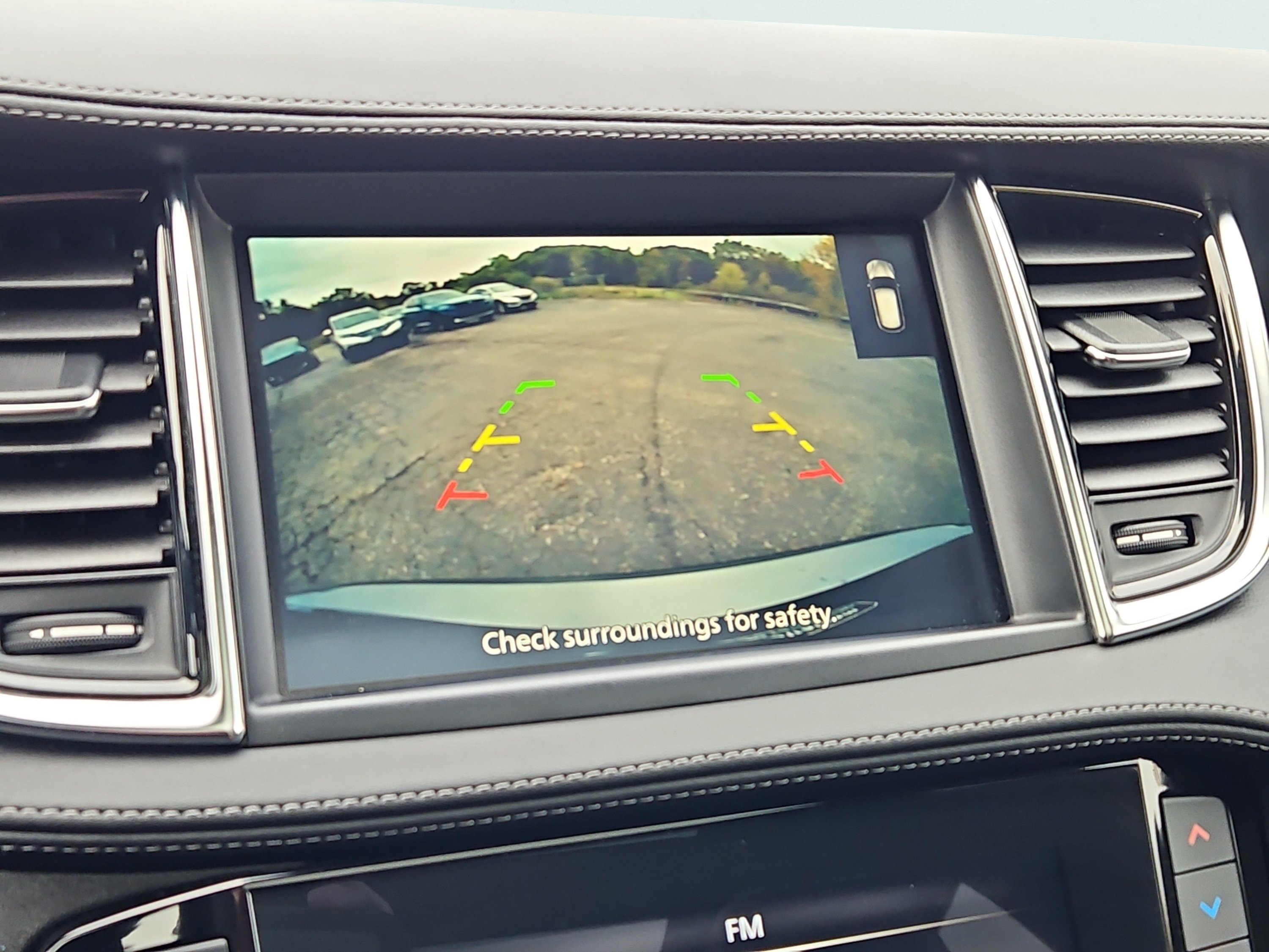 Used 2022 INFINITI QX50 Luxe w/ Appearance Package AWD/4WD image 9