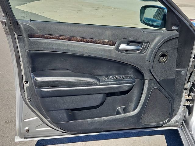 Used 2013 Chrysler 300 C image 17
