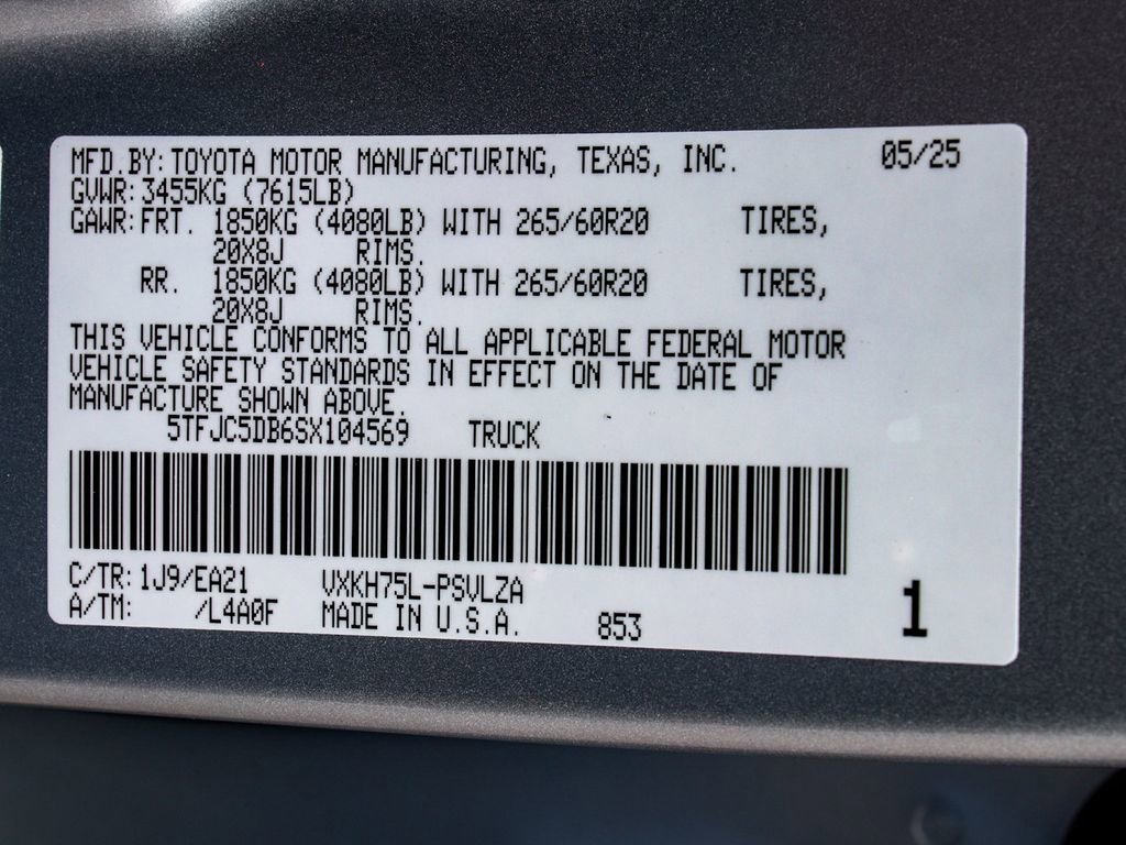 Used 2025 Toyota Tundra Limited AWD/4WD image 14