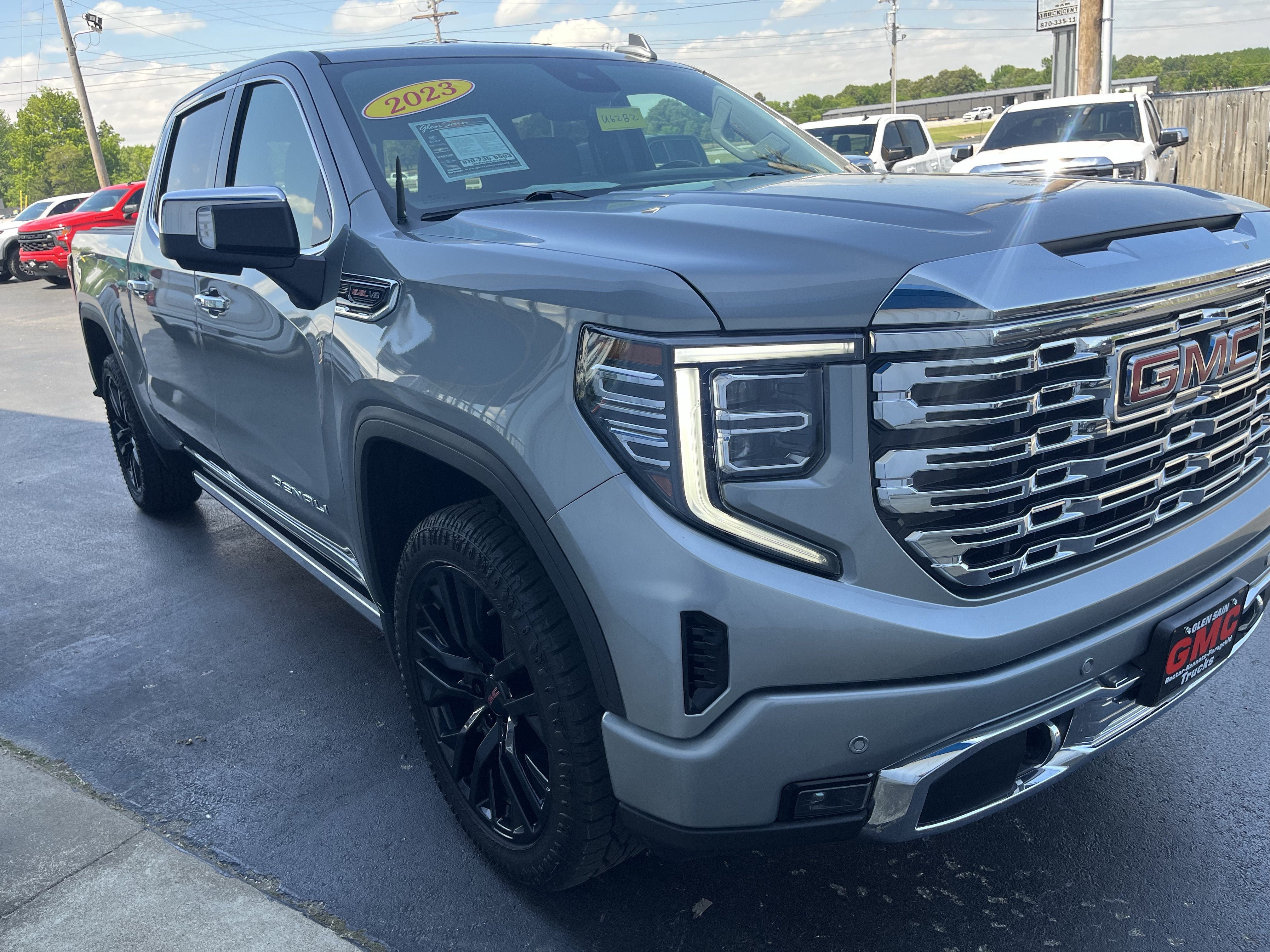 Used 2023 GMC Sierra 1500 Denali w/ Denali Reserve Package AWD/4WD image 10
