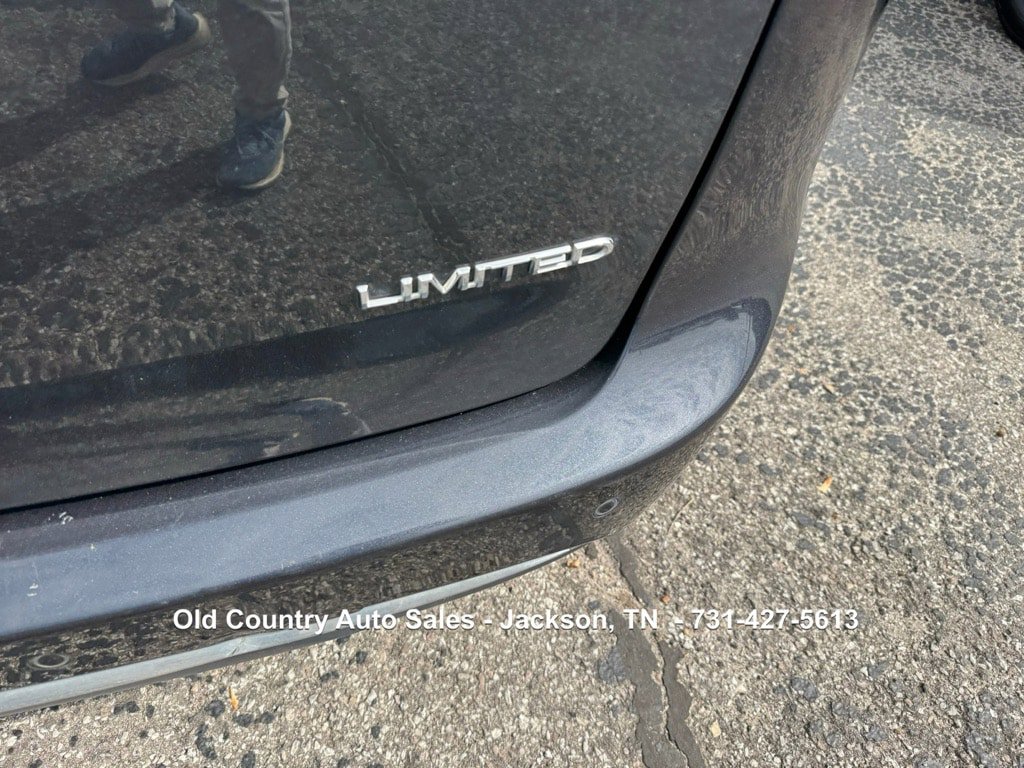 Used 2020 Chrysler Pacifica Limited FWD image 6