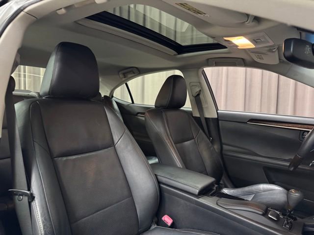 Used 2014 Lexus ES 350 w/ Luxury Package FWD image 11