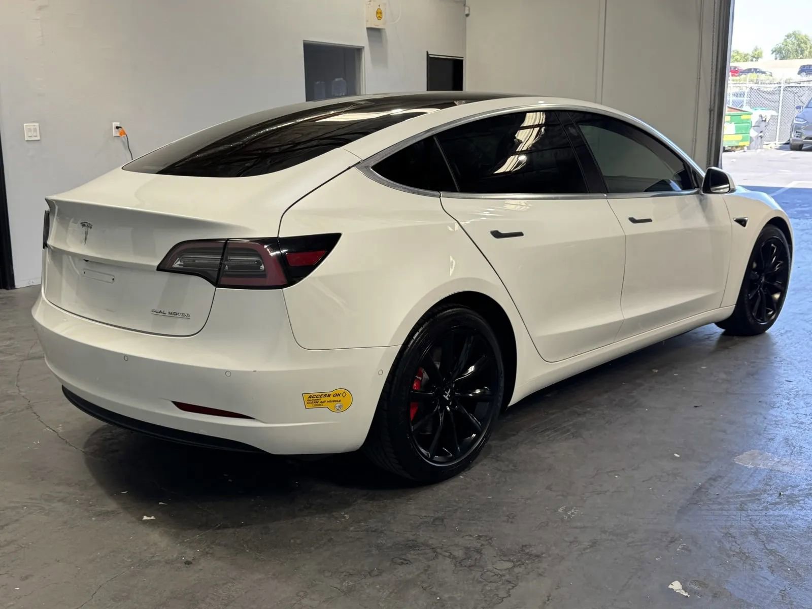 Used 2020 Tesla Model 3 Performance image 4