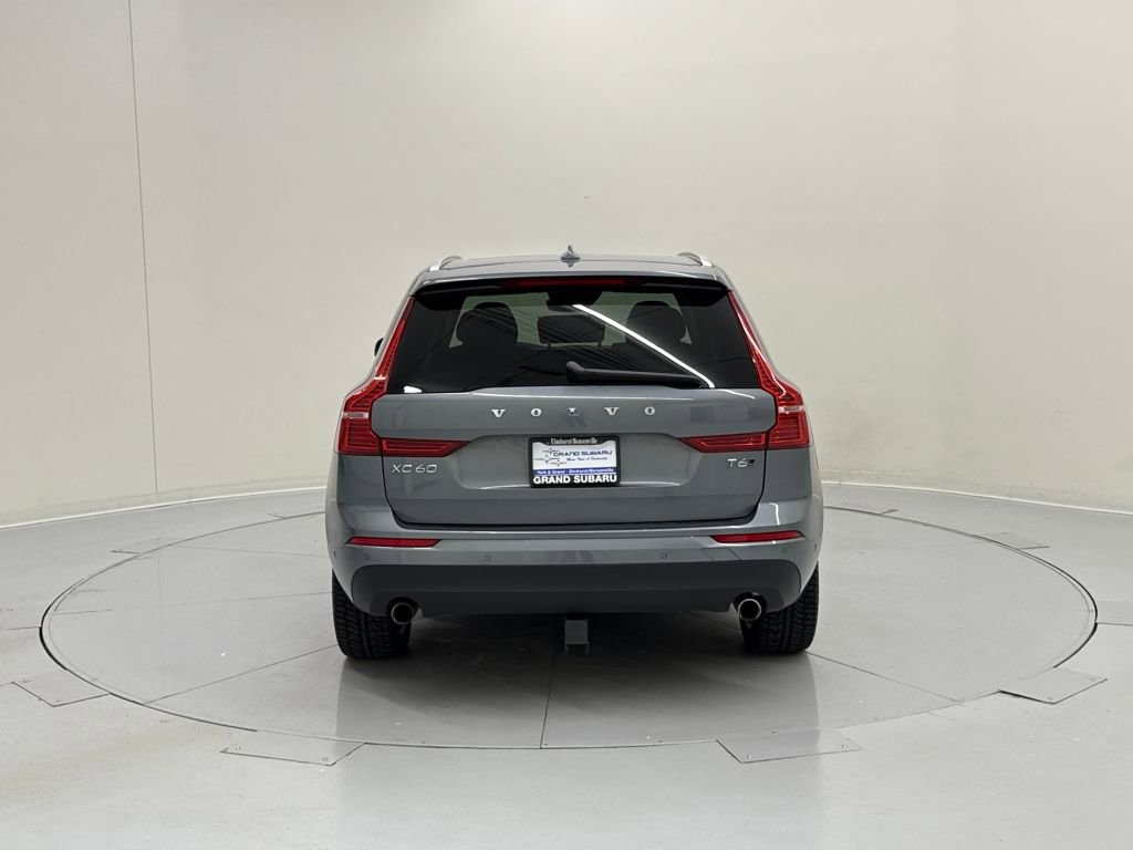 Used 2018 Volvo XC60 T6 Momentum w/ Advanced Package image 4