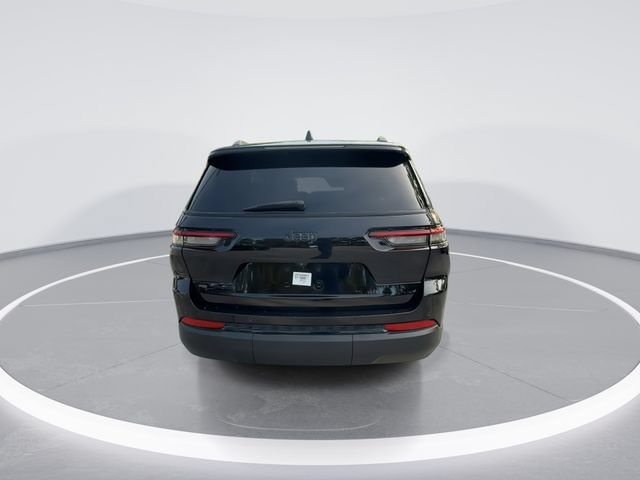 Used 2022 Jeep Grand Cherokee L Laredo RWD image 7