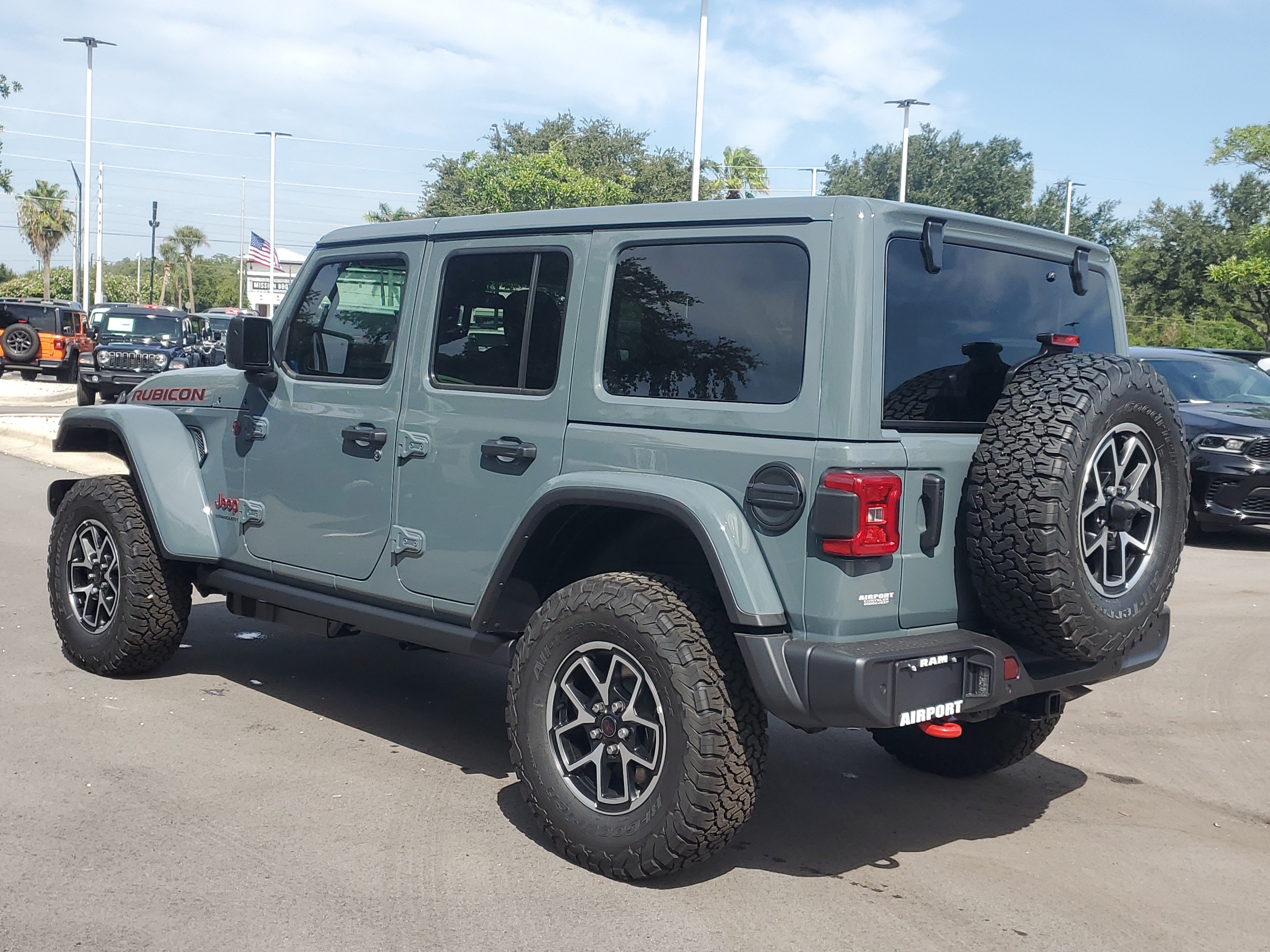 New 2026 Jeep Wrangler Unlimited Rubicon w/ Safety Group AWD/4WD image 4