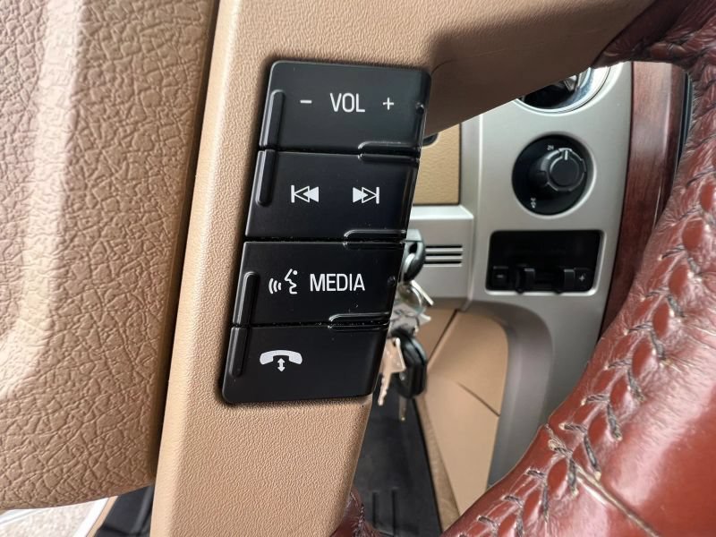Used 2014 Ford F150 King Ranch w/ King Ranch Luxury Package AWD/4WD image 34