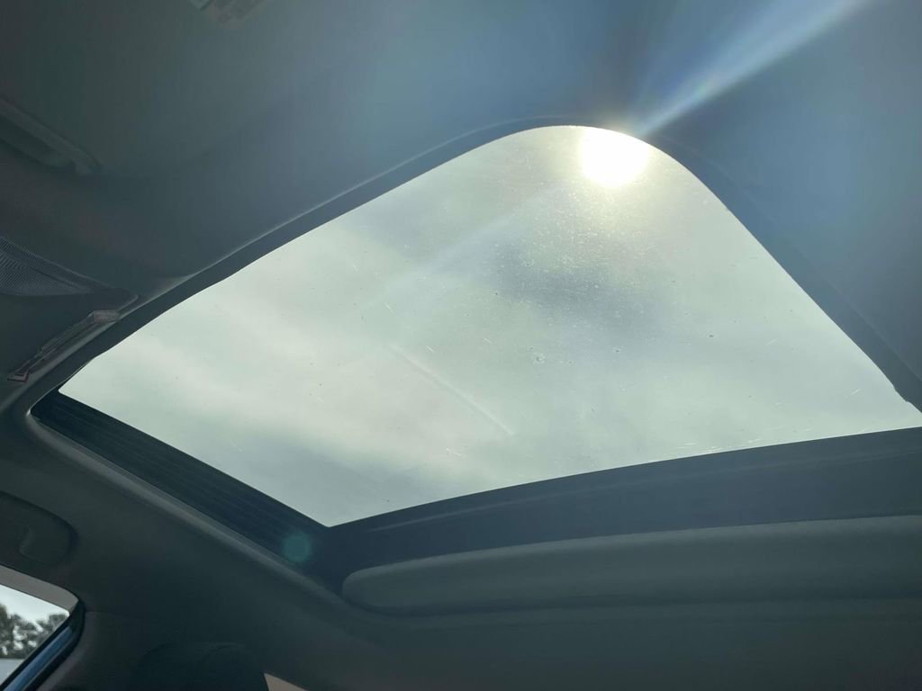 Used 2019 Toyota RAV4 XLE image 23