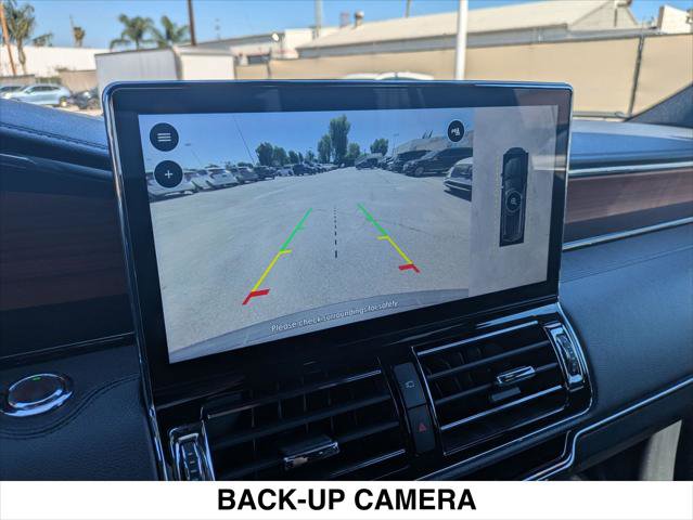 Used 2024 Lincoln Navigator Reserve image 19