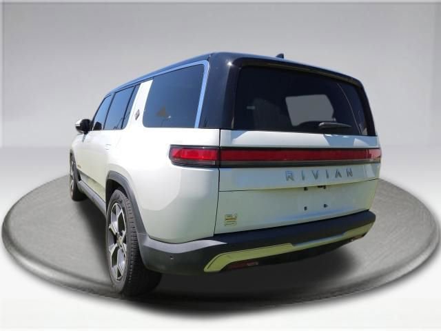 Used 2023 Rivian R1S Adventure image 9