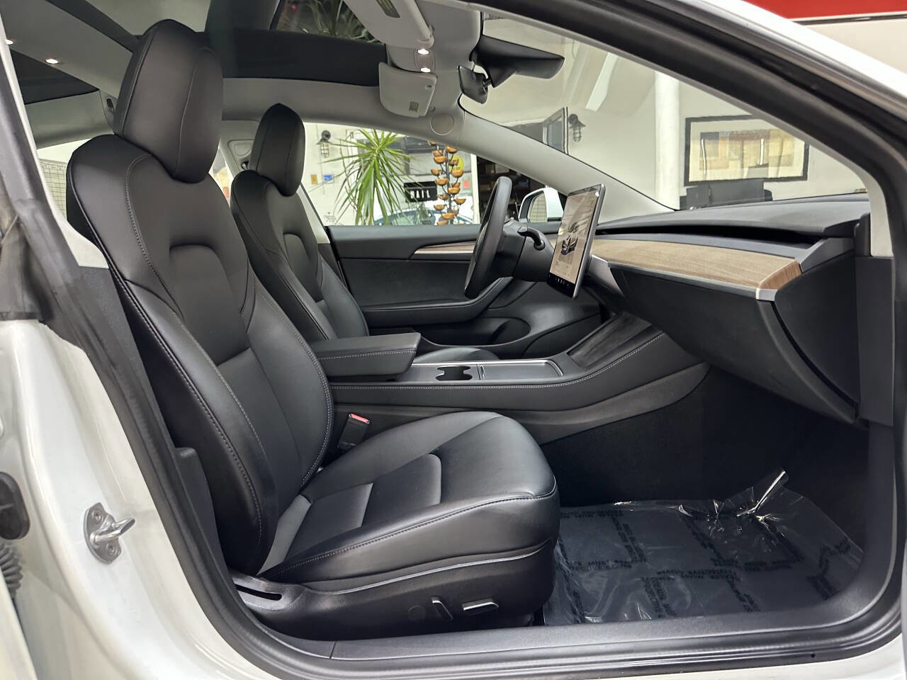 Used 2022 Tesla Model 3 Long Range image 16