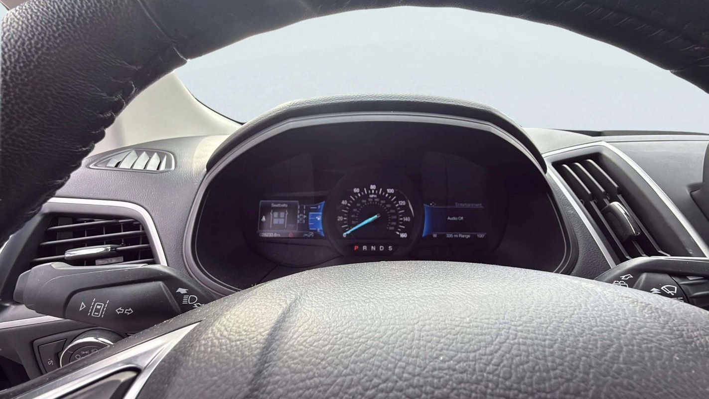 Used 2024 Ford Edge SEL image 12