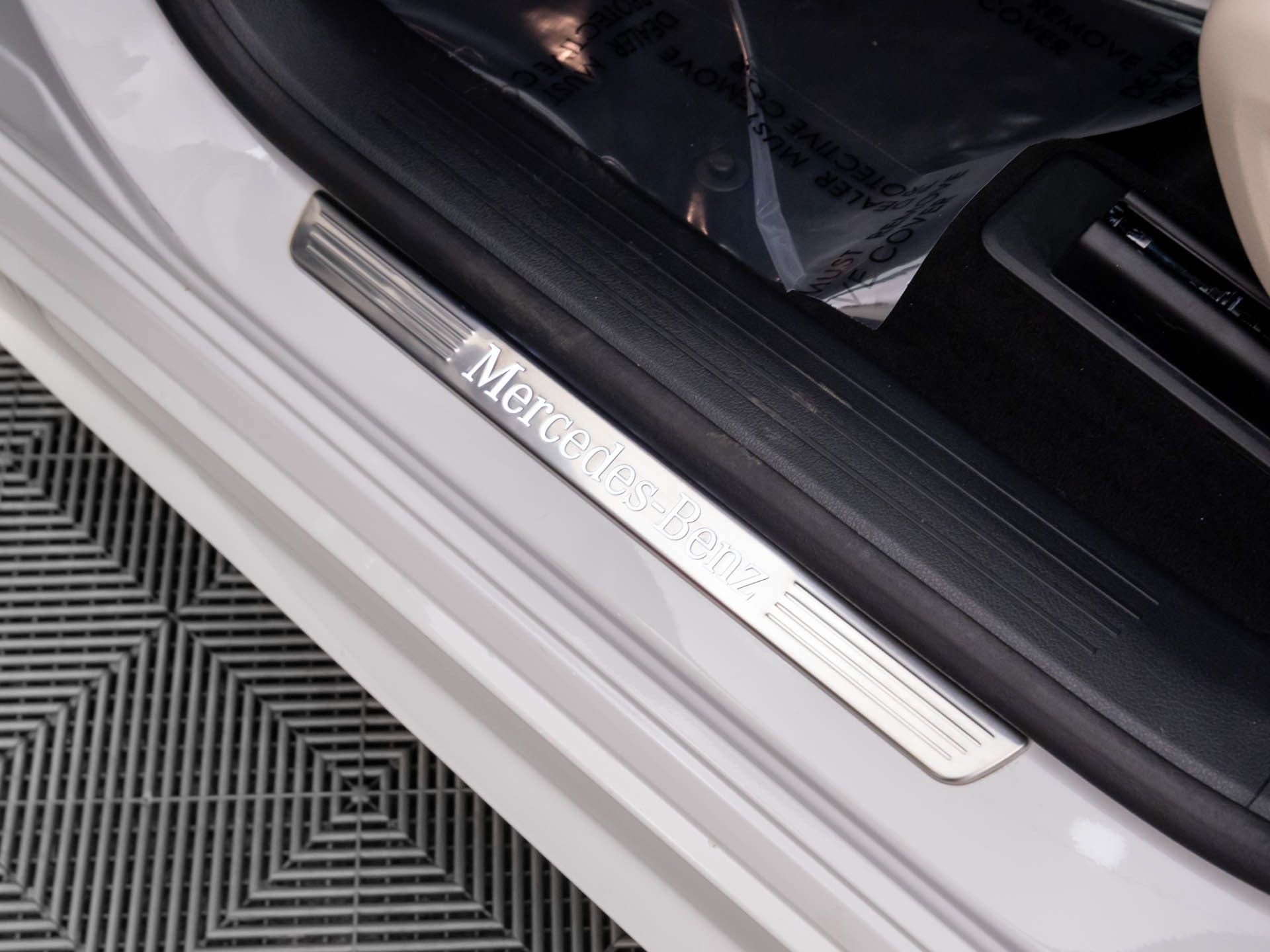 Used 2025 Mercedes-Benz GLS 450 4MATIC image 12