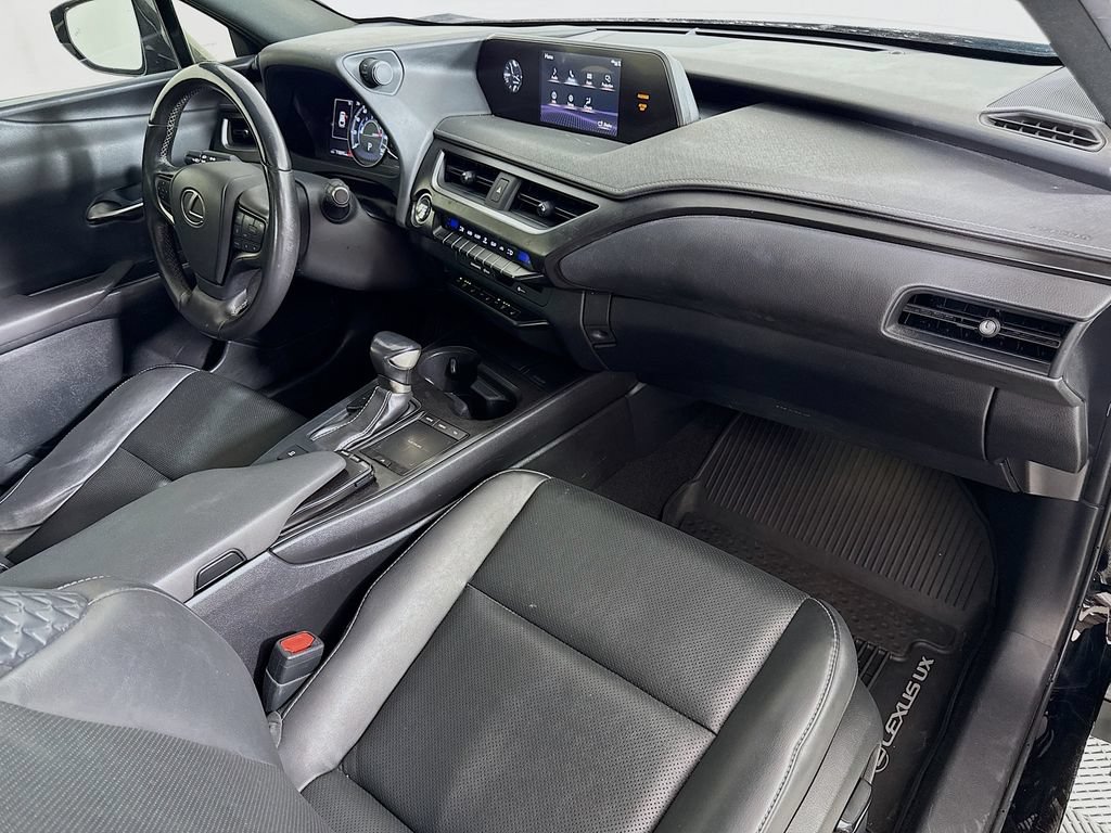 Used 2020 Lexus UX 200 w/ Premium Package FWD image 29