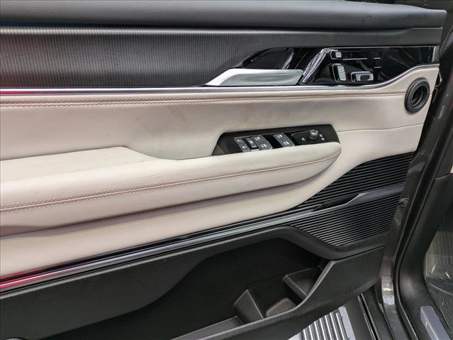 New 2026 Jeep Grand Wagoneer Summit w/ Premium Group III image 17