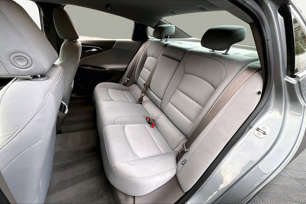 Used 2024 Chevrolet Malibu LT image 15