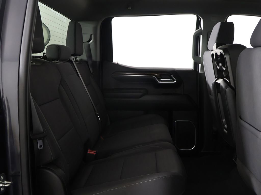 Used 2023 Chevrolet Silverado 1500 LT AWD/4WD image 29