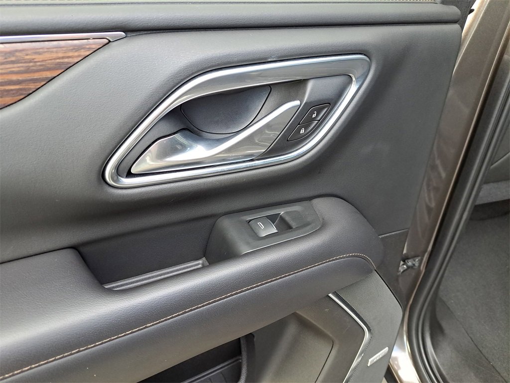 Used 2021 Chevrolet Suburban High Country image 14