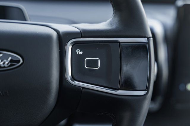 New 2026 Ford Expedition Platinum w/ Stealth Performance Package image 38