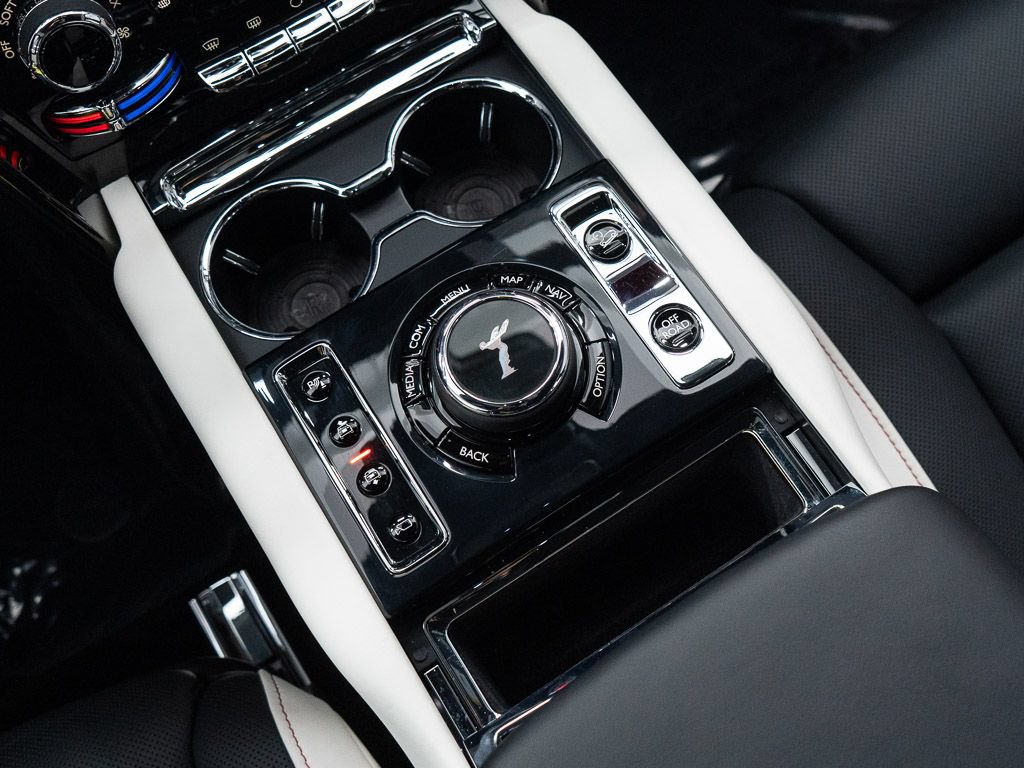 Certified 2023 Rolls-Royce Cullinan Black Badge w/ Driver's Package AWD/4WD image 41