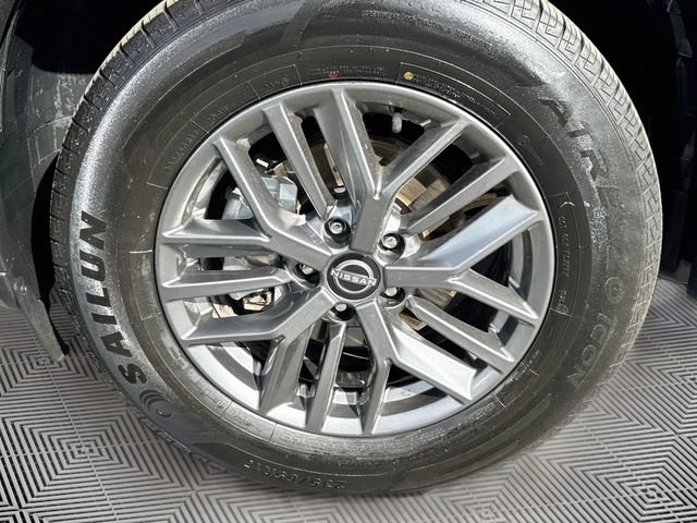 Used 2024 Nissan Rogue S FWD image 29