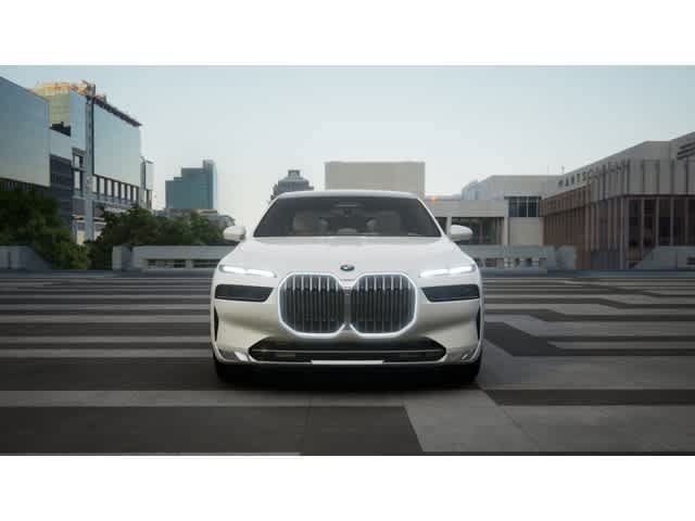 Used 2025 BMW i7 eDrive50 w/ Executive Package RWD image 3