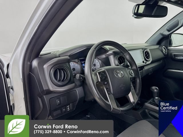 Used 2022 Toyota Tacoma TRD Off-Road w/ TRD Premium Off Road Package AWD/4WD image 12