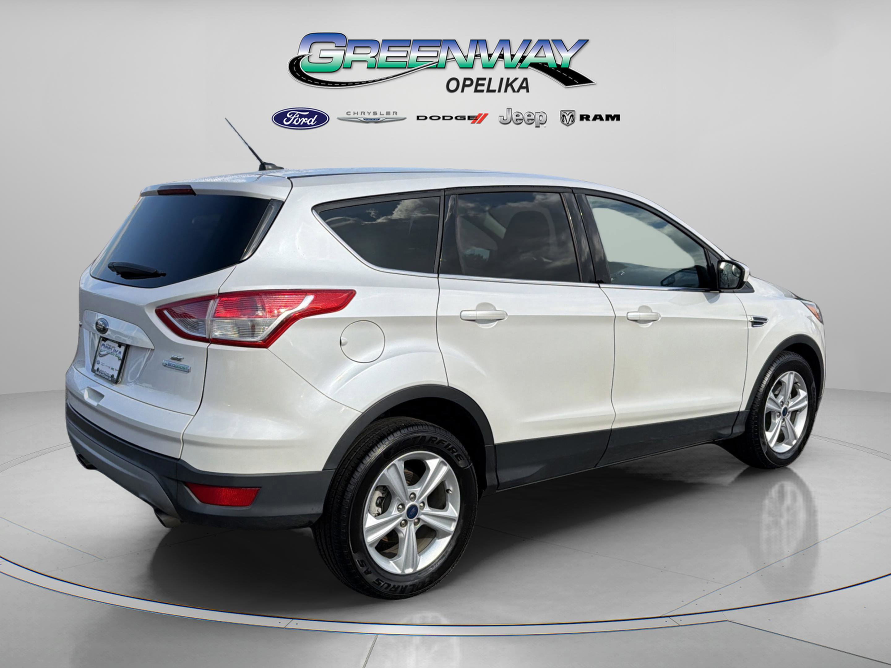 Used 2015 Ford Escape SE image 7