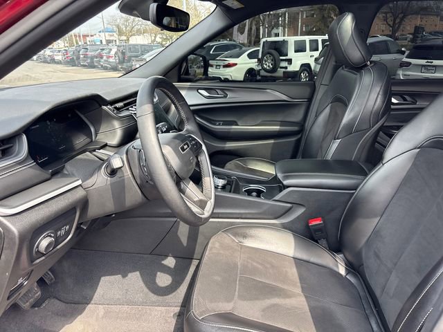 Used 2024 Jeep Grand Cherokee L Altitude AWD/4WD image 6