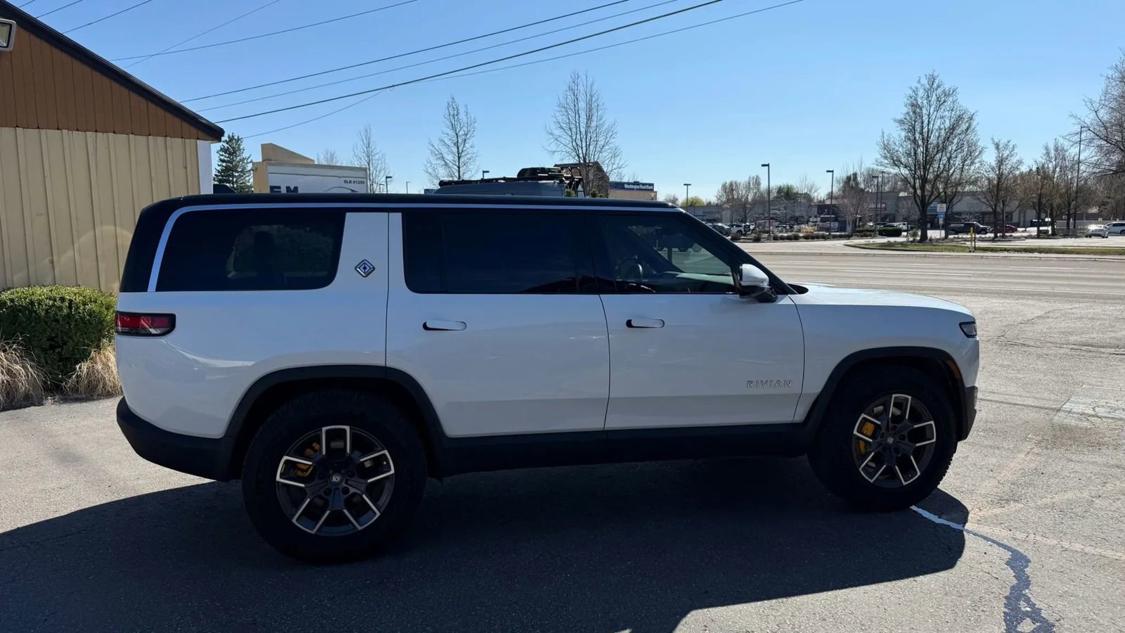 Used 2023 Rivian R1S Launch Edition AWD/4WD image 27