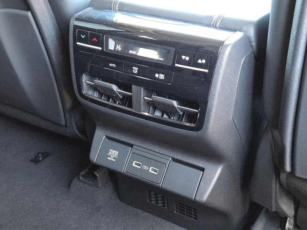 Used 2023 Acura MDX SH-AWD w/ Technology Package image 38