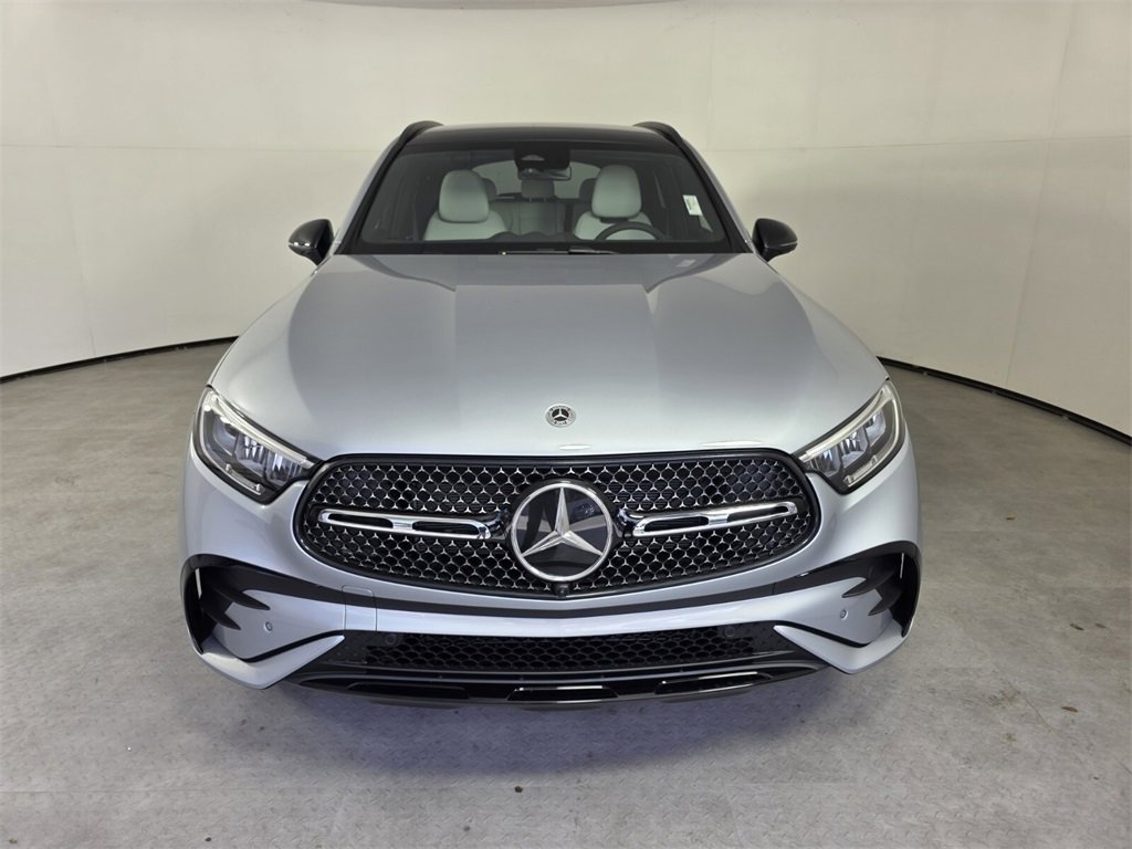 New 2026 Mercedes-Benz GLC 300 image 2