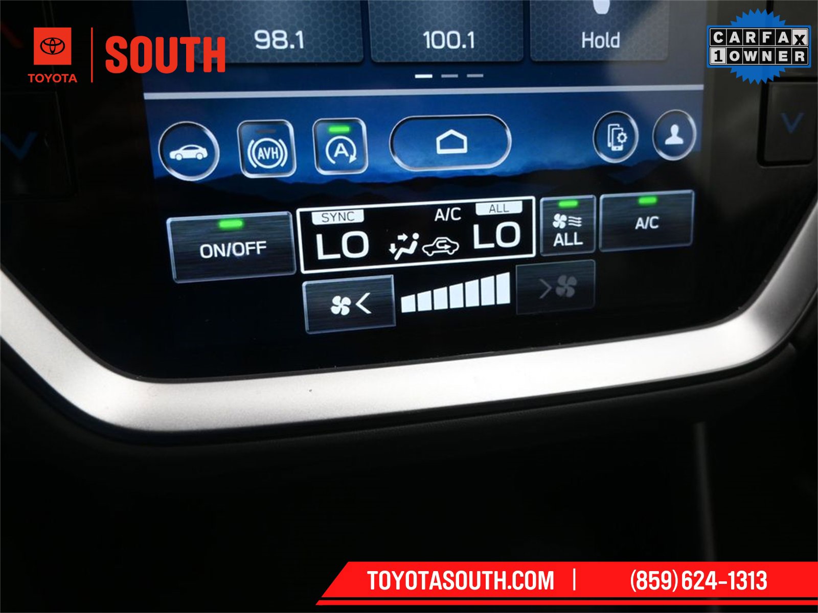 Used 2024 Subaru Crosstrek 2.0i Premium image 16