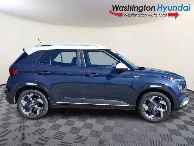 Certified 2026 Hyundai Venue SEL FWD image 7