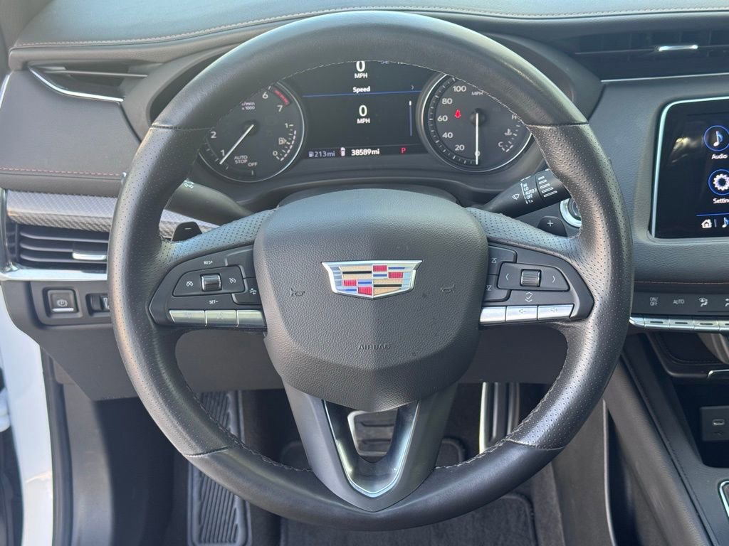 Used 2022 Cadillac XT4 Sport w/ Technology Package image 22